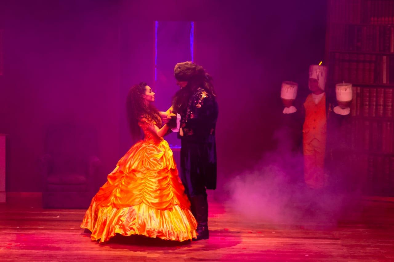 A Bela e a Fera no Teatro São Cristovão Saúde